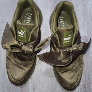 Puma x Rihanna Fenty Bow Sneakers Olive Branch Green size 8.5